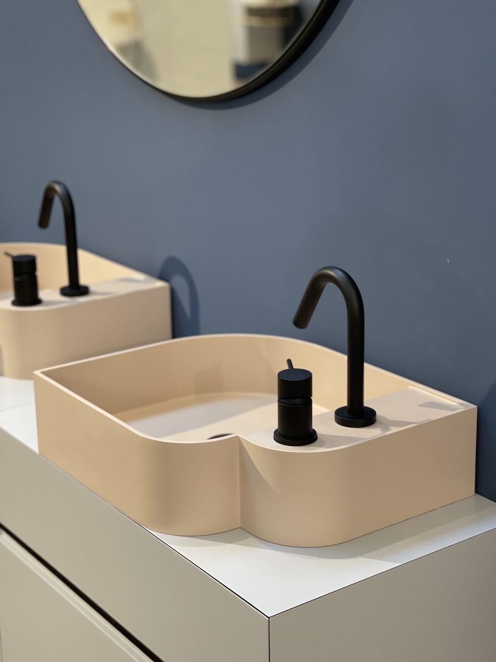 FotoTips van kleurexpert Marie-Gon voor een kleurrijke badkamer